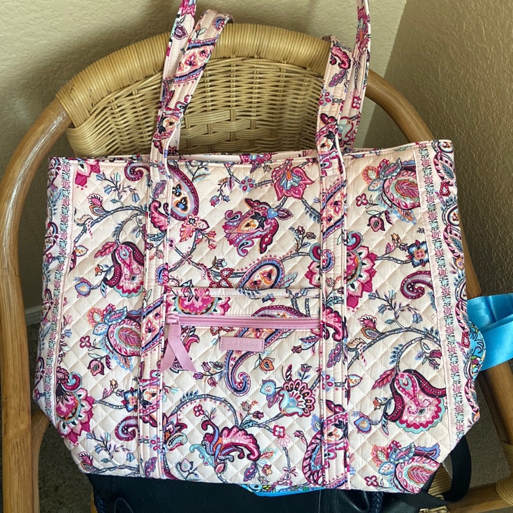Vera Bradley large tote NWOT